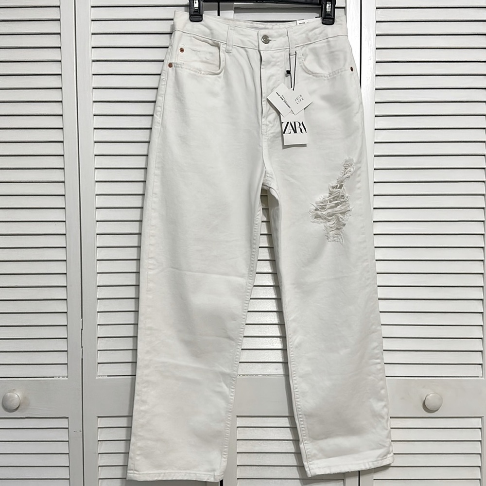 NWT Zara High Rise Cheeky Frayed Straight Leg SZ 6 Distressed White Denim Jean